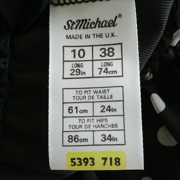 St.Michael POLKA DOT SKIRT, SIZE 10, Made in UK, 100% polyester - Picture 4 of 7